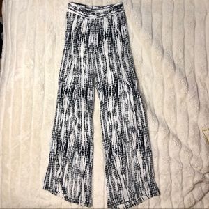 LUCYLOVE slit pants